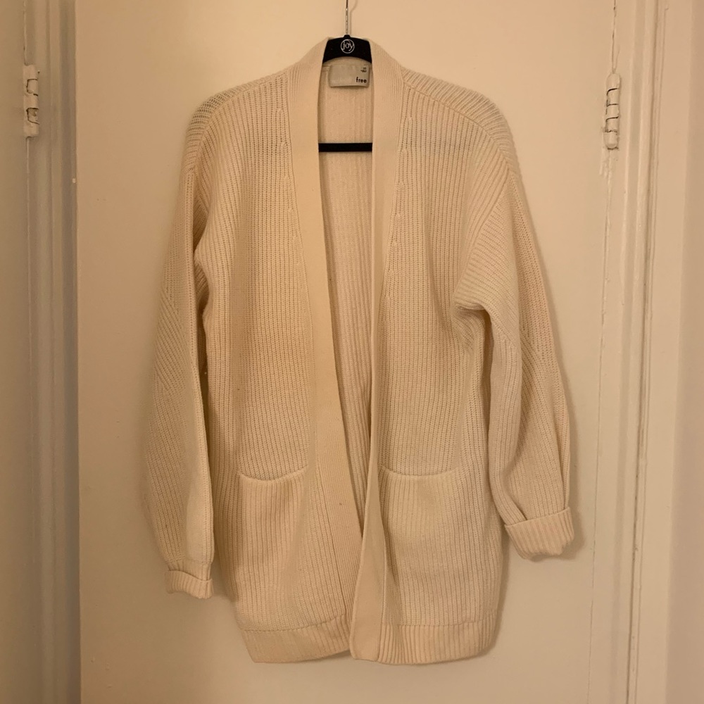 Aritzia Wilfred Free cardigan
